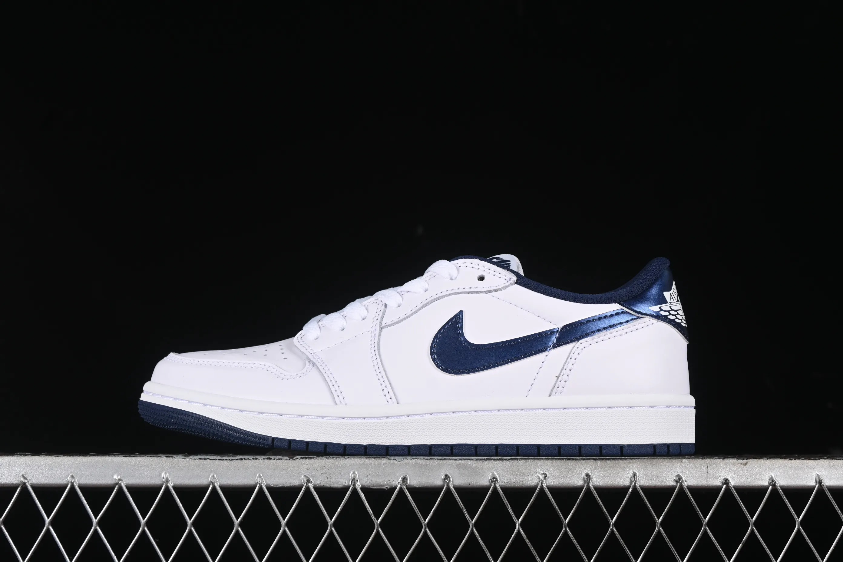 All categories Air Jordan Jordan series basketball shoes Air Jordan 1 Low G version pure original Air Jordan 1 Low "85 Metallic Blue" AJ1 Joe 1 metallic white blue FB9933-141